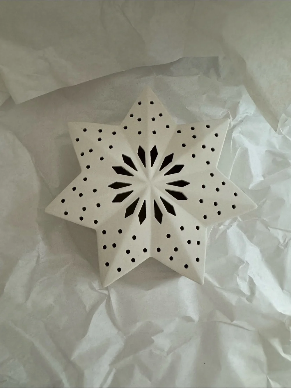 Crate & Barrel Medium LED White Ceramic Snowflake 7in Christmas Decor 684581 NWT